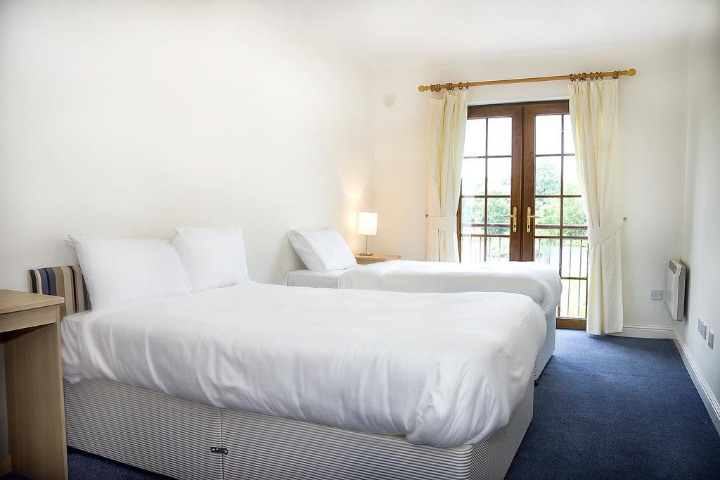 Lough Allen Hotel & Spa Драмшанбо Номер фото